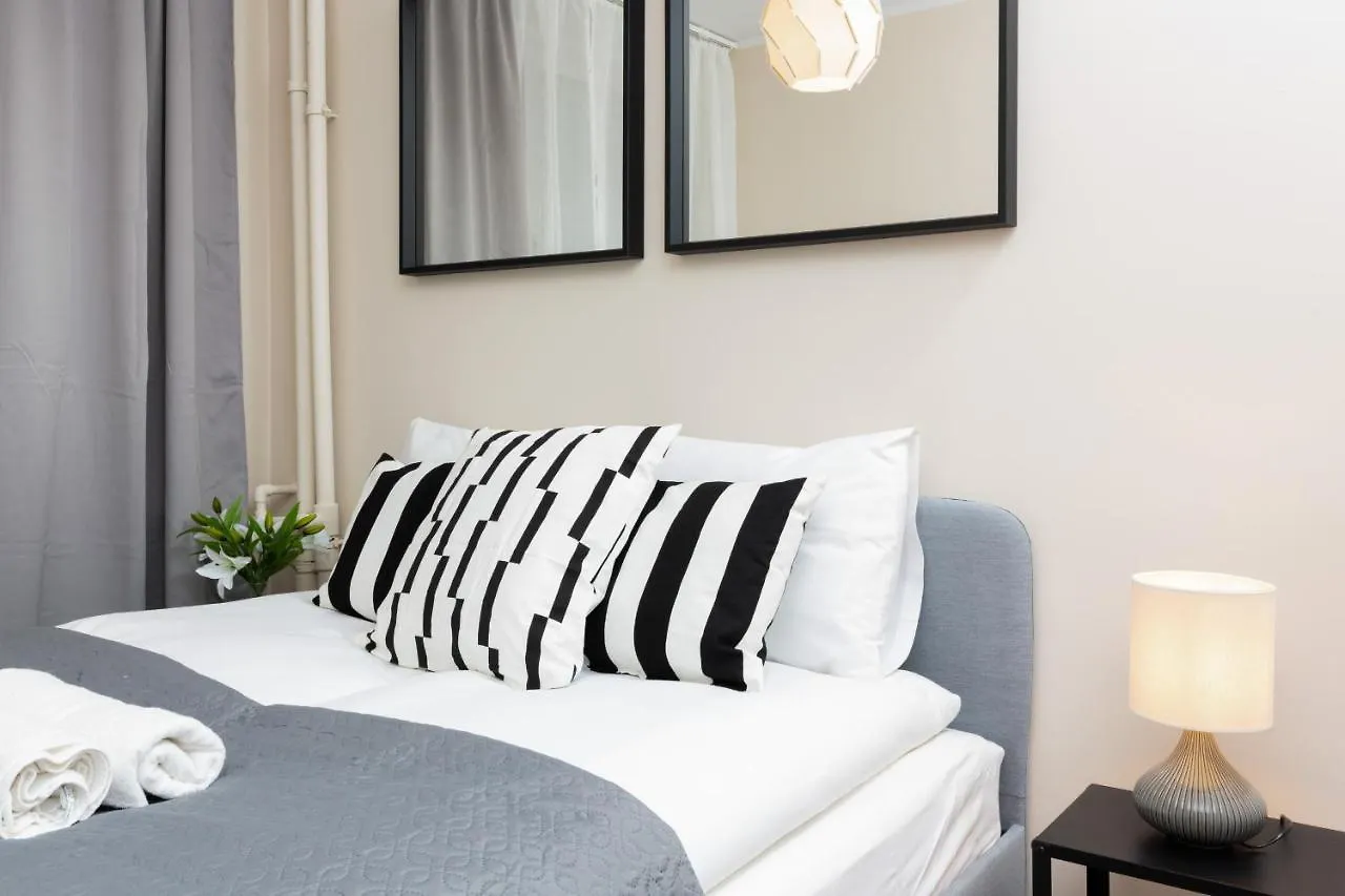 Apartments Warsaw Krolewska By Noclegi Renters 0*,  Польша